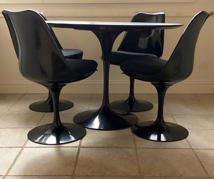 Knoll Studios
