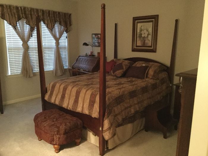 Nice bedroom set by Kinkaid