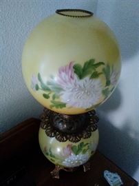 Victorian Gone with The Wind Lamp