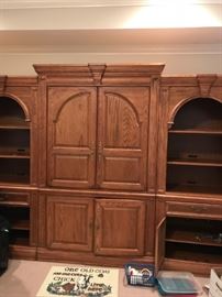 #37	Broyhill 5 pc. Entr. Center  (2) Corner Pieces 28x18x76,  $75 each (2) Bookcase w/drawer  23x18x76, $100 each  Cener TV Console Pc. 49x24x80   $75 Each    	 $375.00 	