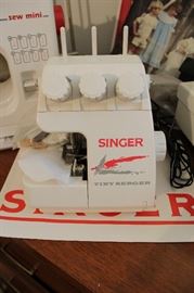 Singer Tiny Serger