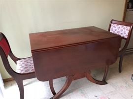 Antique drop leaf table 