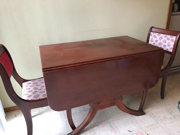 Antique drop leaf table 