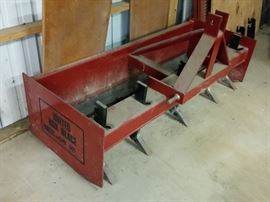 3-point 'United Box Blade' model 560