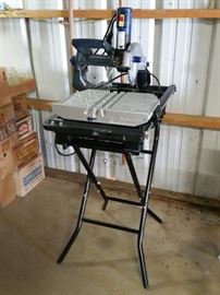 Kobalt tile saw and stand (like new)