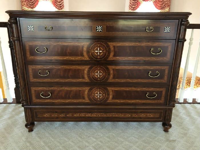 Italian 18th Century style marquetry chest w/inlay design