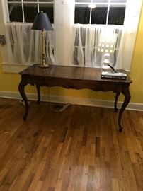 Amazing mammal-foot vintage desk! (Not sure which mammal, but hey, it's cool!)