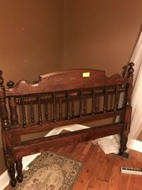 Antiques double Spindle Bed Frame!
