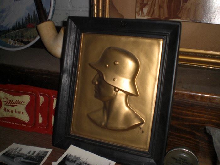 WWII German wall plaque, Miller High Life tip trays, etc.