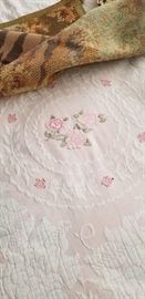 Chenille bedspread with roses