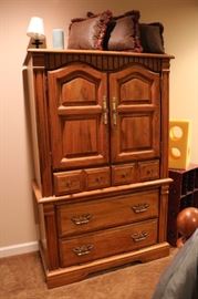 Broyhill Bedroom Set 