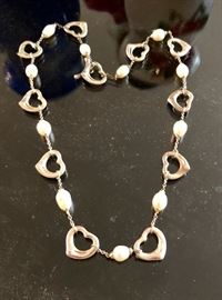RARE ELSA PERETTI TIFFANY FLOATING HEART CULTURED PEARL NECKLACE