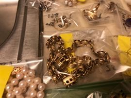 Quality Jewelry Pieces Gold Rings Gold Bracelets silver and a lot more than what is photographed