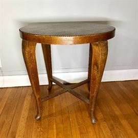 Vintage Table https://ctbids.com/#!/description/share/66199