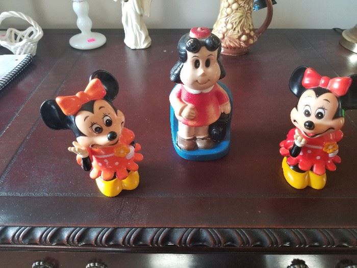 Articulated Minnie Mouse banks and a Little Lulu bank