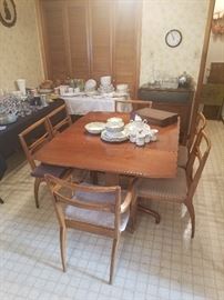 MCM/Danish Modern dining table with 6 chairs