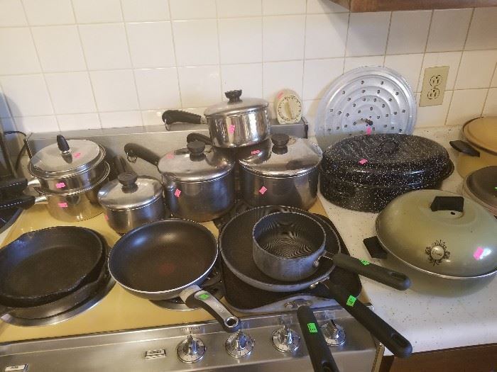 Pots and pans, cast iron