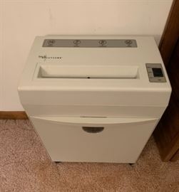 Paper shredder
