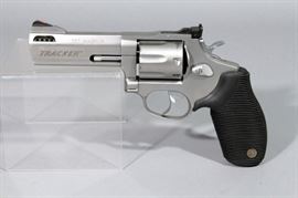 Taurus Tracker 357 Magnum, 7 Shot Revolver SN# V1978235 With Hard Case