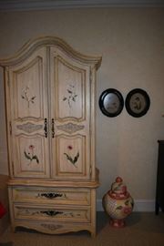 ARMOIRE, LARGE URN