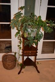 WOOD PLANT STAND