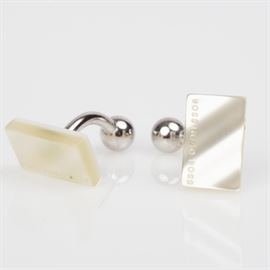 51: HUGO BOSS MOTHER OF PEARL CUFFLNKS