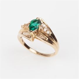 59: 14K DIAMOND & SYNTHETIC EMERALD COCKTAIL RING