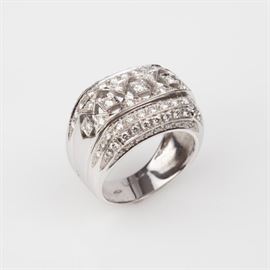 98: 18K BOMBE DIAMOND COCKTAIL RING 1.28CTW