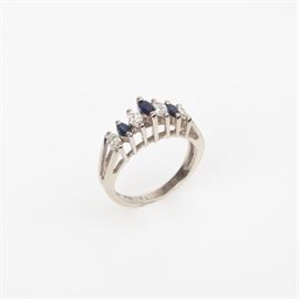 109: 14K SAPPHIRE DIAMOND MARQUISE RING