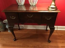 Table / 3 Drawers $ 120.00