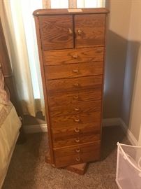 Master Bedroom - chest on swivel