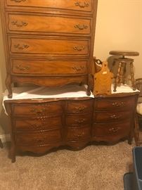 Extra bedroom - Matching dresser & chest