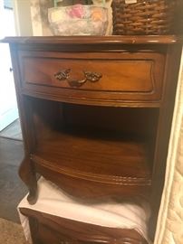 Extra bedroom - 2nd night stand