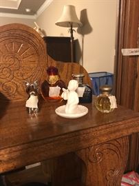 Master Bedroom - Miscellaneous items on dresser