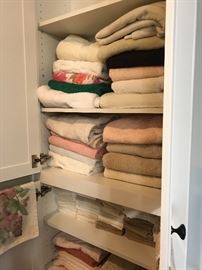 Master Bath - Towels, hand towels, wash cloths
