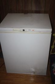 SMALL CHEST FREEZER