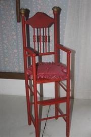 CHILD'S TOY HIGH CHAIR