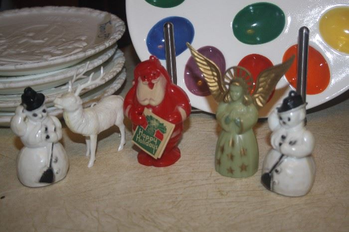 VINTAGE PLASTIC CHRISTMAS ORNAMENTS ~ WILL BE AT CHECK OUT TABLE