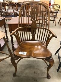English-style Thames Valley Windsor chair with Queen Anne cabriole legs in maple