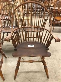 Antique Wallis Nutting knuckle arm bow-back Windsor chair. Minor imperfections.