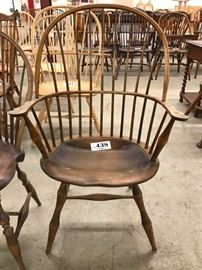 Bow-back Windsor armchair