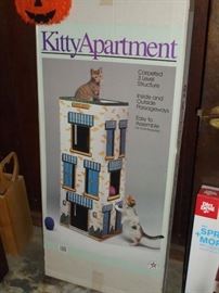 NIB Kitty Apartment