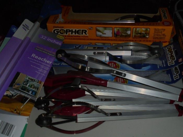 14 NIB never used Deluxe Gopher reaching tools