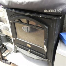 Older model electric fire place for ambiance only has flames but no heat. 