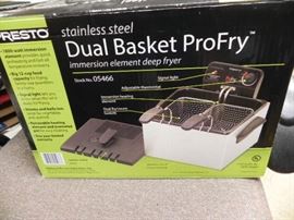 Dual fryer. 