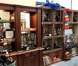 Lots of jewelry, kites