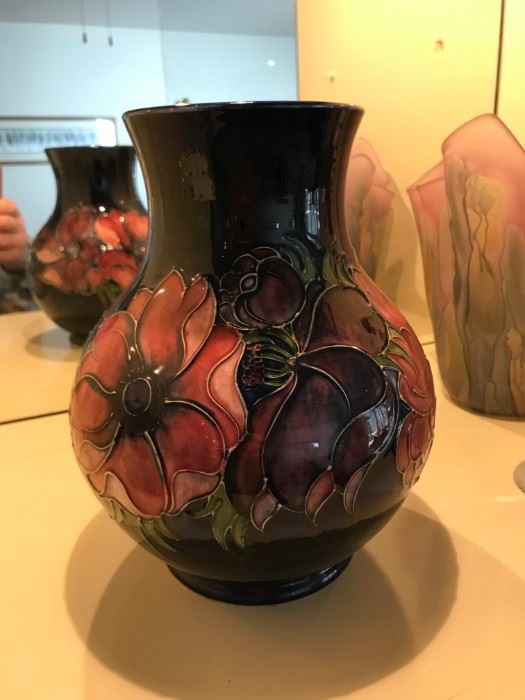 Fantastic 12" Moorcroft Vase - Anemone- RARE RARE especially in minty condition