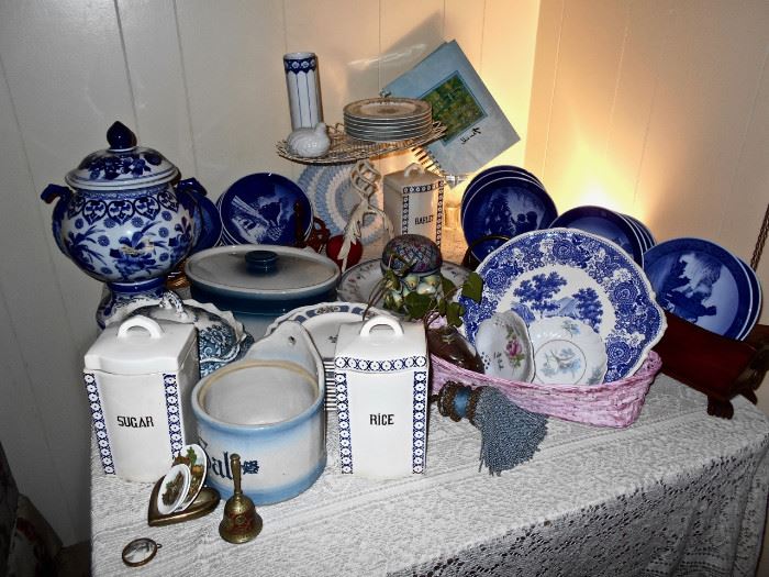 BLUE & WHITE COLLECTIBLES