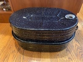 Vintage Reed three piece enameled roaster