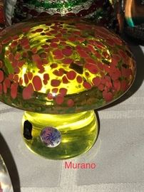 Murano art glass mushroom. 